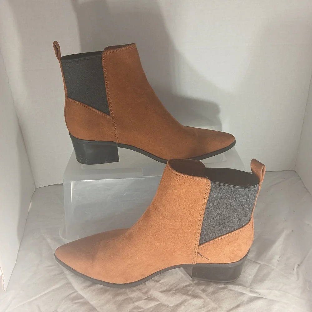 A New Day‎ Womens Cognac Brown Faux Suede Pointed Toe Chelsea Ankle Boots 8.5
